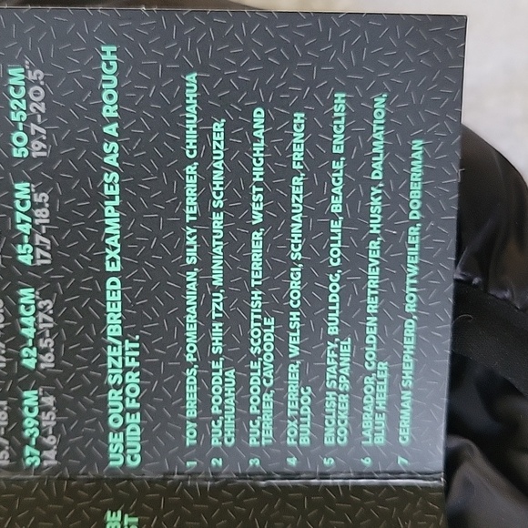 Size 2 black puffer dog coat with velcro fasteners and zipper back closu… - Picture 6 of 7